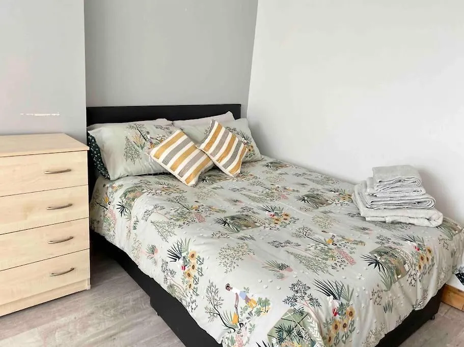 Holiday home Swansea City Bay - 5 Bed Townhouse United Kingdom